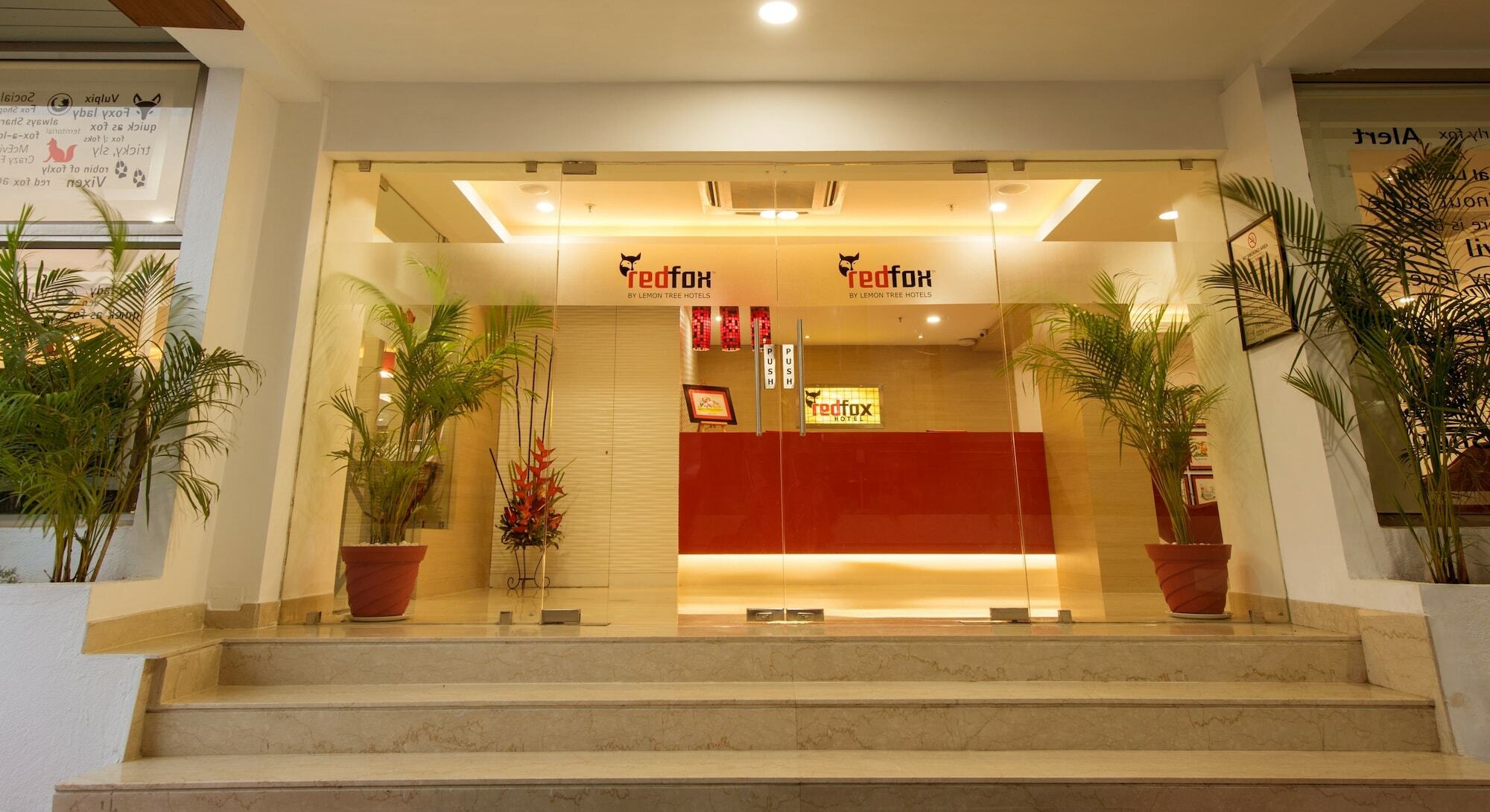 特里奇红狐酒店 Tiruchirappalli 外观 照片